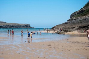 Beach - Dúplex junto a la playa - El Encinar 4408 (Arnuero)