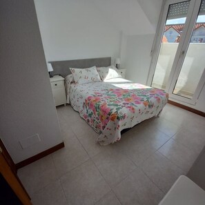 2 間睡房、熨斗/熨衫板、免費 Wi-Fi、床單