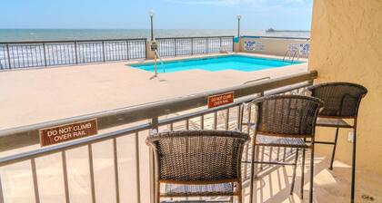 Beautiful 2 Bedroom Apartment with Stunning Views Buena Vista 402