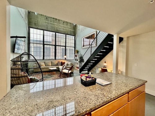 5106 Peters Cartridge Factory · New renovated Loft in Old factory by Kings Island