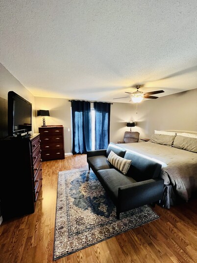 The Blue Lagoon on the 18th hole!  Walk to pool, food,  and golf!