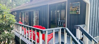 The Blue Lagoon on the 18th hole!  Walk to pool, food,  and golf!