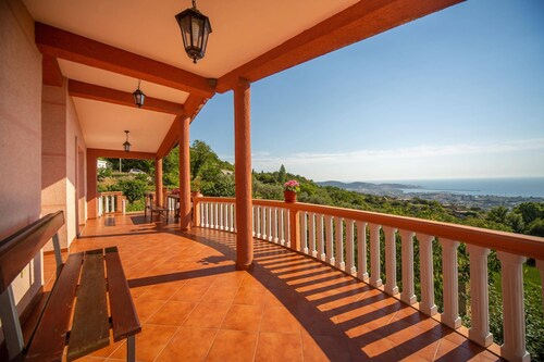Beatiful panoramic view on sea- Apartment Vulezic