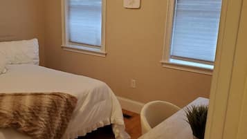 2 quartos, ferros/tábuas de passar roupa, Wi-Fi de cortesia