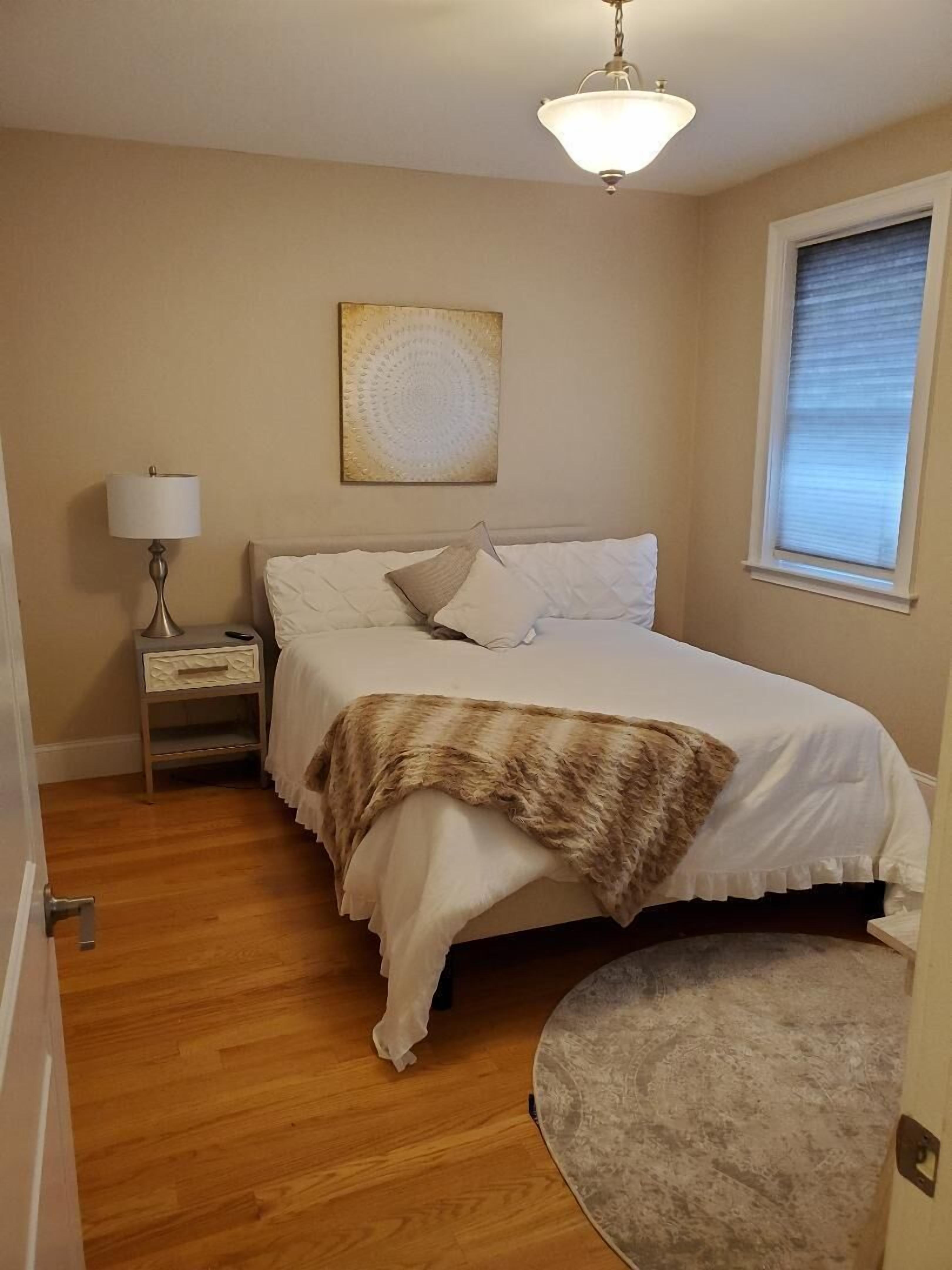 2 chambres, fer et planche à repasser, Wi-Fi gratuit, draps fournis