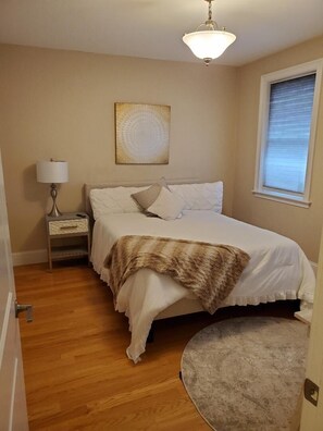 2 dormitoris, planxa i posts de planxar, wifi gratuïta i roba de llit 