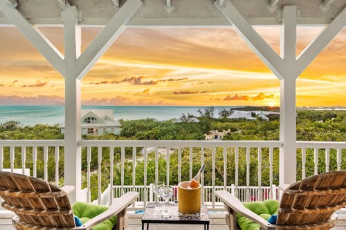 Beautiful Home by Taylor Bay Beach