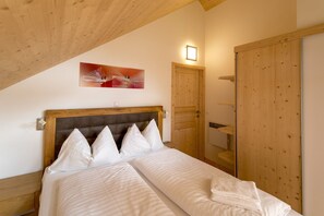 4 chambres, accès au Wi-Fi (inclus), literie fournie