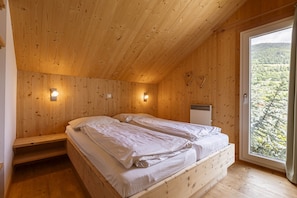 3 bedrooms, free WiFi, bed sheets - Chalet # 4b with 3 Bedrooms, sauna & whirlpool (St. Georgen am Kreischberg)
