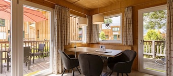 Chalet # 4b with 3 Bedrooms, sauna & whirlpool