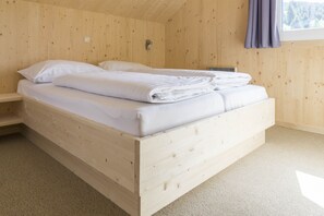4 Schlafzimmer, kostenloses WLAN, Bettwäsche