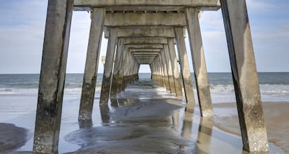 Gorgeous Tybee Home with Elevator, Walk to Beach!