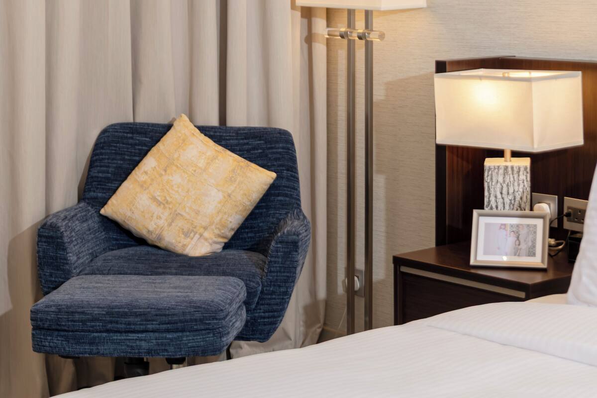 Premier-Zimmer, 1 Schlafzimmer | Hochwertige Bettwaren, Daunenbettdecken, Zimmersafe, Schreibtisch
