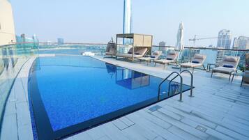 Outdoor pool, pool loungers