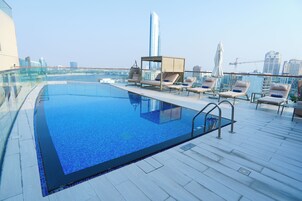 Outdoor pool, sun loungers