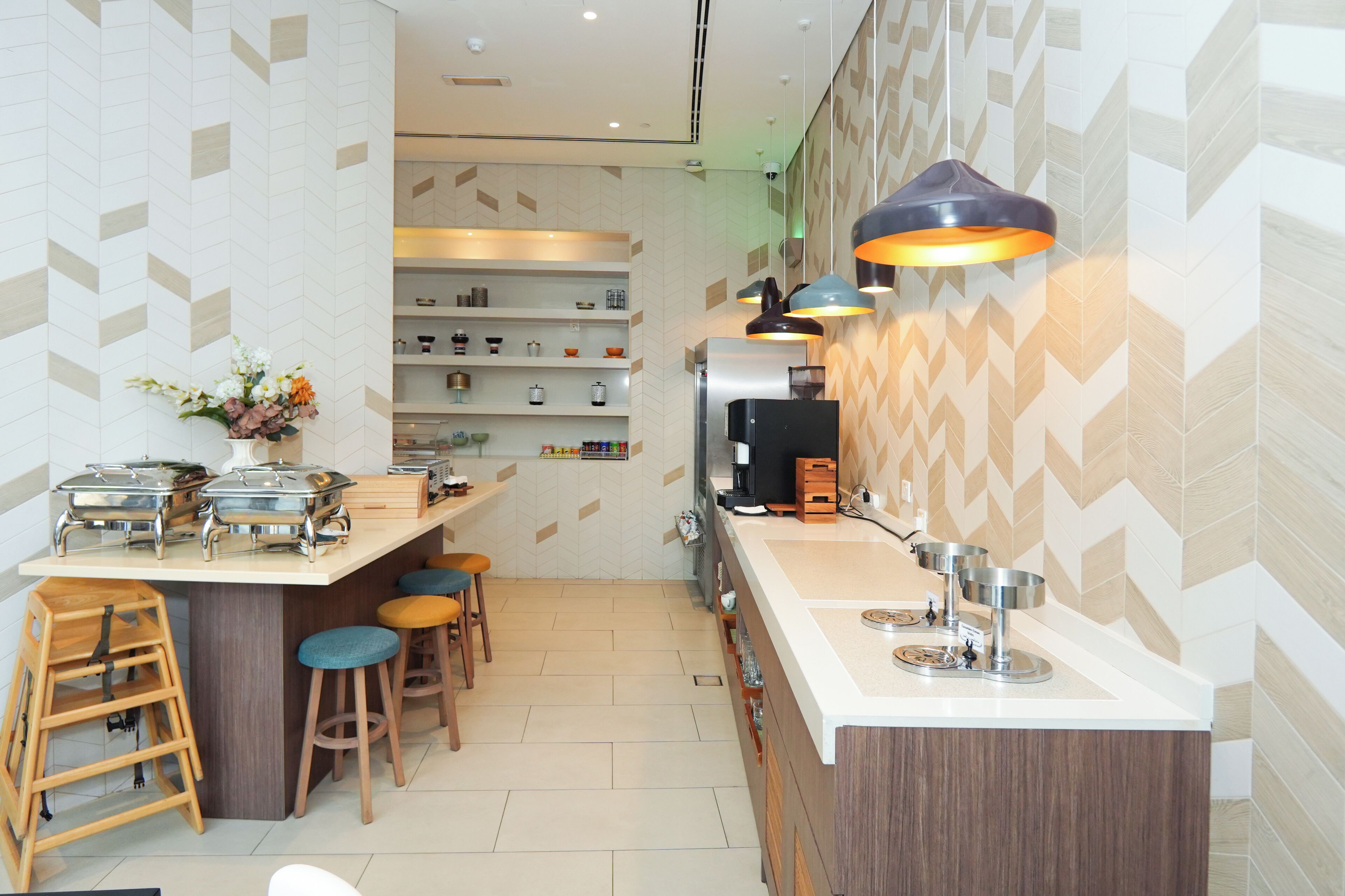 Daily continental breakfast (AED 35 per person)