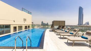 Outdoor pool, sun loungers