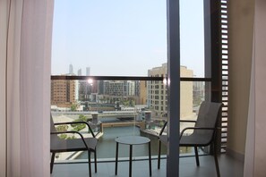 Premier Room | Balcony - Pavilion Hotel Al Jaddaf (Dubai)
