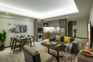 32-inch LCD TV with satellite channels, TV - Citadines Prai Penang (Bukit Mertajam)