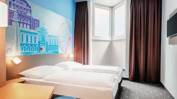 Zweibettzimmer | Allergikerbettwaren, Schreibtisch, schallisolierte Zimmer