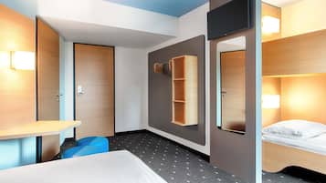 Ropa de cama hipoalergénica, escritorio y sistema de insonorización