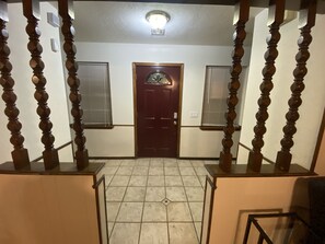 Interior - Dottie and Joe's Gorgeous Family Friendly Home (Duncan)