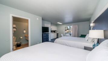 Laptop workspace, iron/ironing board, free WiFi, bed sheets