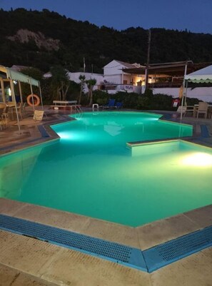 Pool - Seaside Living (Glifada)