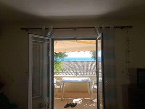 Interior - Seaside Living (Glifada)