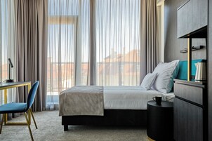 Deluxe Oda, 1 Tek Kişilik Yatak, Sigara İçilmez | Odada kasa, masa, dizüstü bilgisayar çalışma alanı