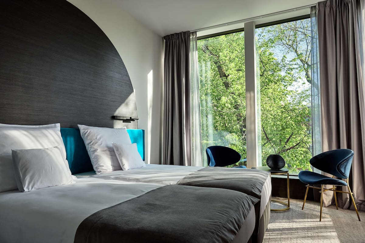 Standard Room, 2 Twin Beds, Non Smoking (Quiet Location) | 1 bedroom, in-room safe, desk, laptop workspace