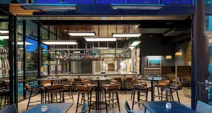 Courtyard by Marriott Atlanta Midtown