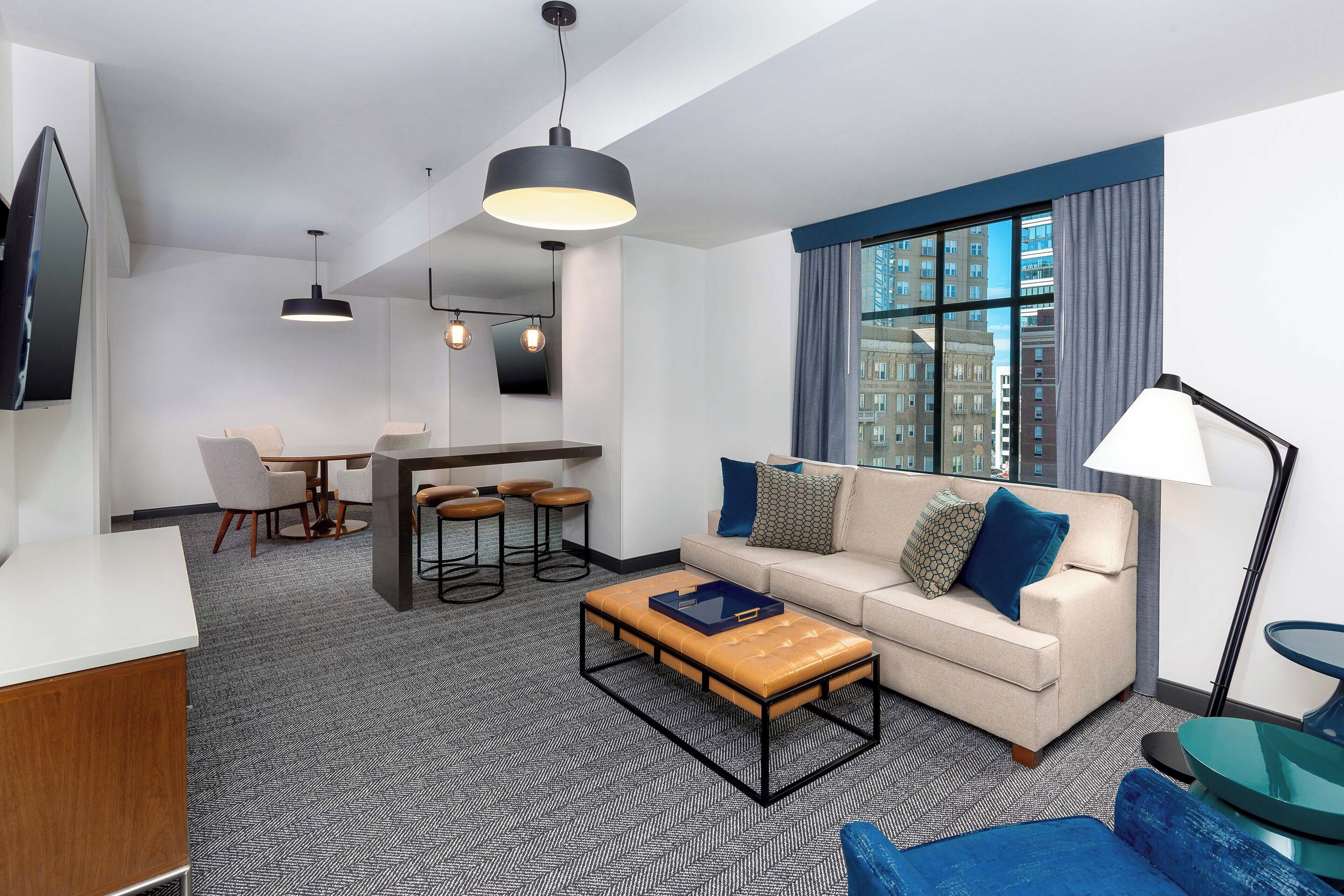 Foto - Courtyard by Marriott Atlanta Midtown
