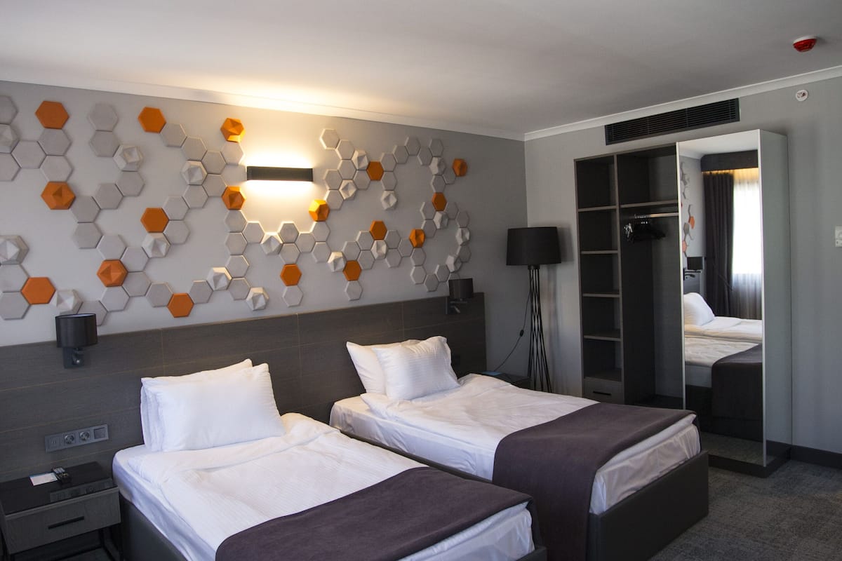 minibar, in-room safe, desk, laptop workspace