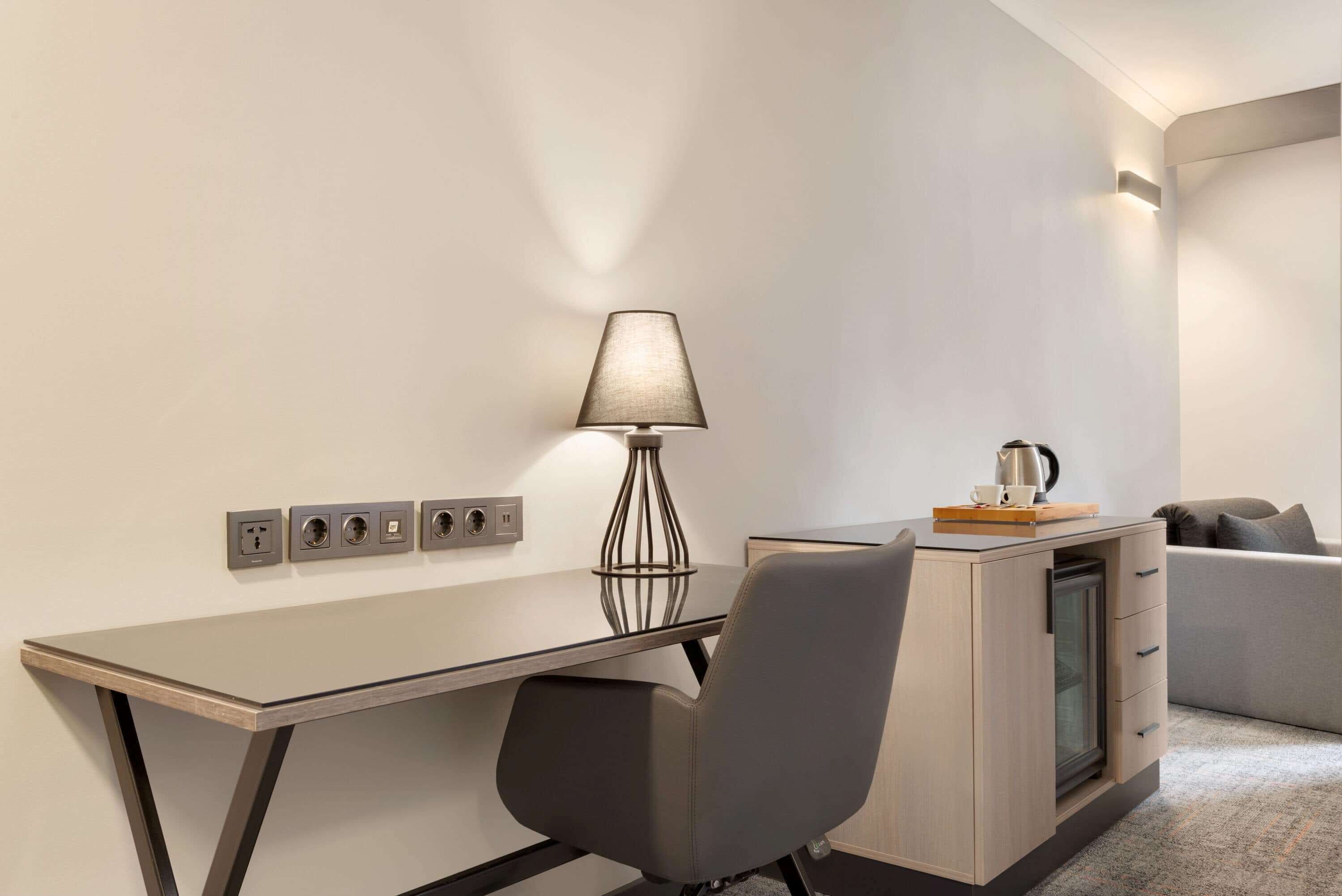 minibar, in-room safe, desk, laptop workspace