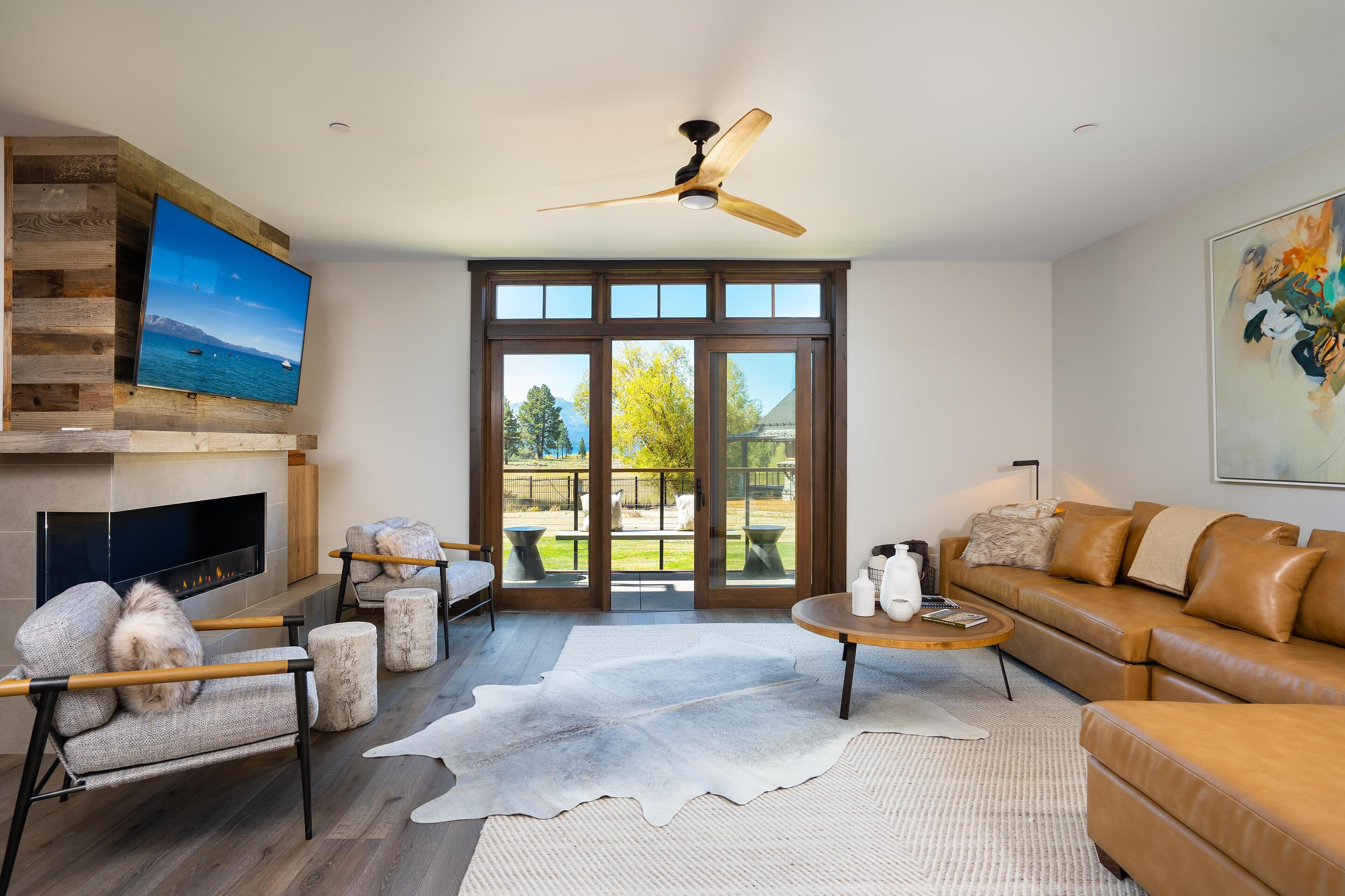 Stunning 2310 sqft. 3 bed, 4 bath home in Private Lakefront Community