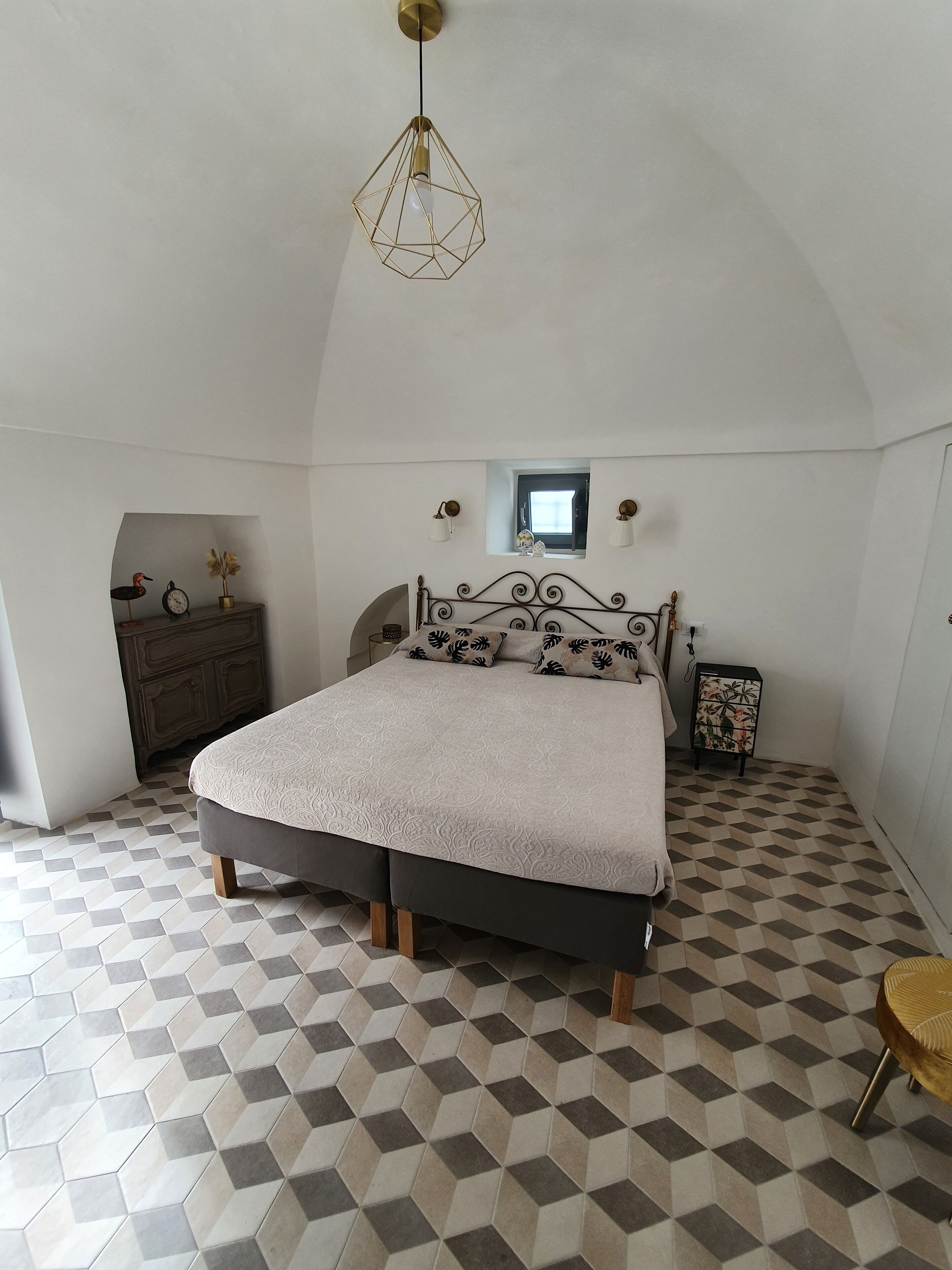 2 bedrooms, in-room safe, free WiFi, bed sheets