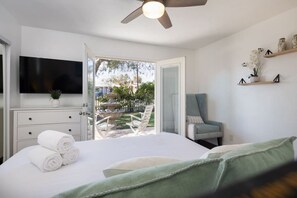 3 bedrooms, desk, iron/ironing board, WiFi