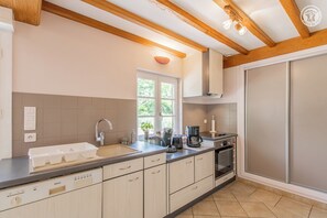 Microwave, oven, dishwasher