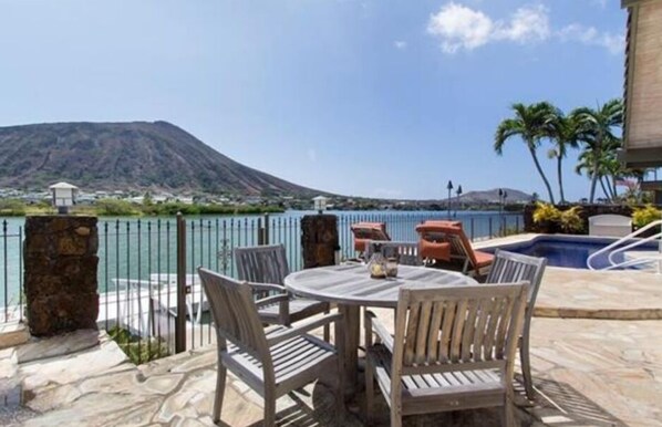 Outdoor dining