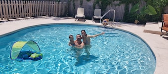 Family fun pool house with game room