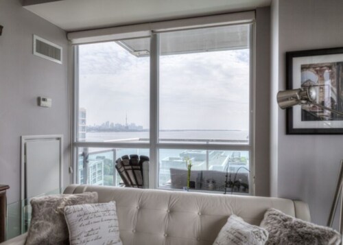 Luxury Waterfront 2 Bedroom 2 Bath - Resort Setting Centrally Located - Sleeps 4