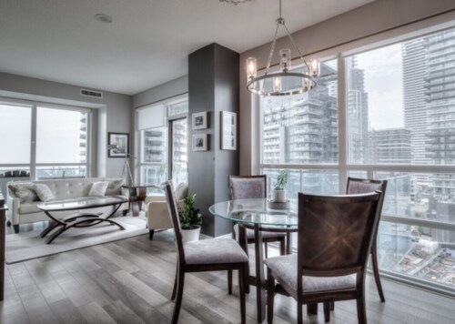 Luxury Waterfront 2 Bedroom 2 Bath - Resort Setting Centrally Located - Sleeps 4