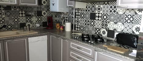 Fridge, microwave, oven, dishwasher
