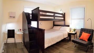 4 bedrooms, desk, iron/ironing board, free WiFi