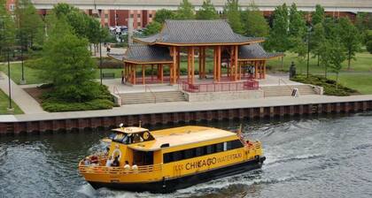 1 #31 - 4 Bedroom Condo - McCormick Place, Wintrust Arena, Chinatown