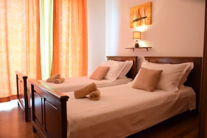 2 bedrooms, free WiFi, bed sheets