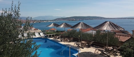 Utomhuspool