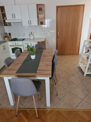 Dining - Villa sunset (Makarska)