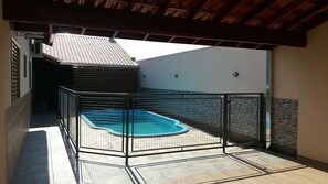 Indoor pool - Casa Temporada Amélia- Olímpia Interior SP (Olímpia)